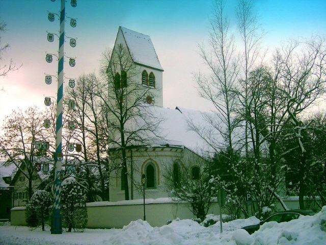 Immobilien Gräfelfing, Stephanuskirche