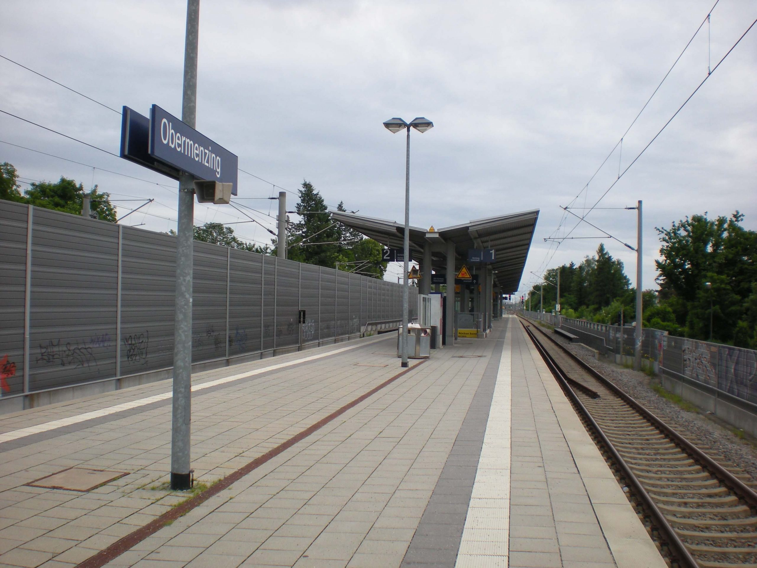 Immobilien-Obermenzing-Bahnhof S-Bahn-Station Obermenzing